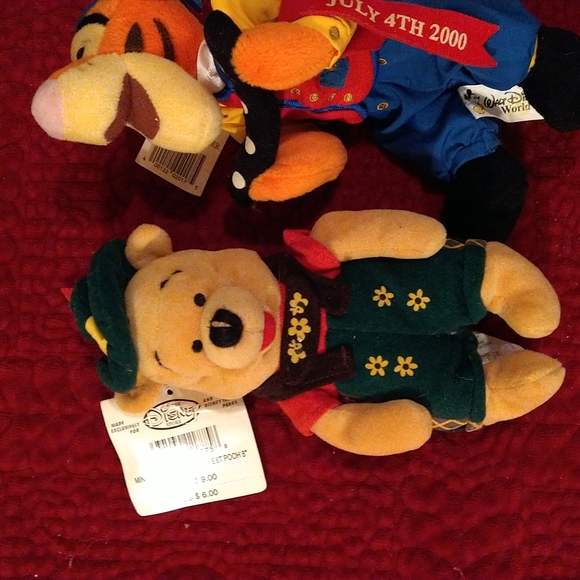 COPY - 2 Disney store Plush mini bean bag Tigger and Winnie the Pooh - Picture 2 of 5